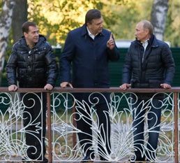 На прошлой неделе журналисты отправляли в Москву Виктора Януковича как на решающий поединок